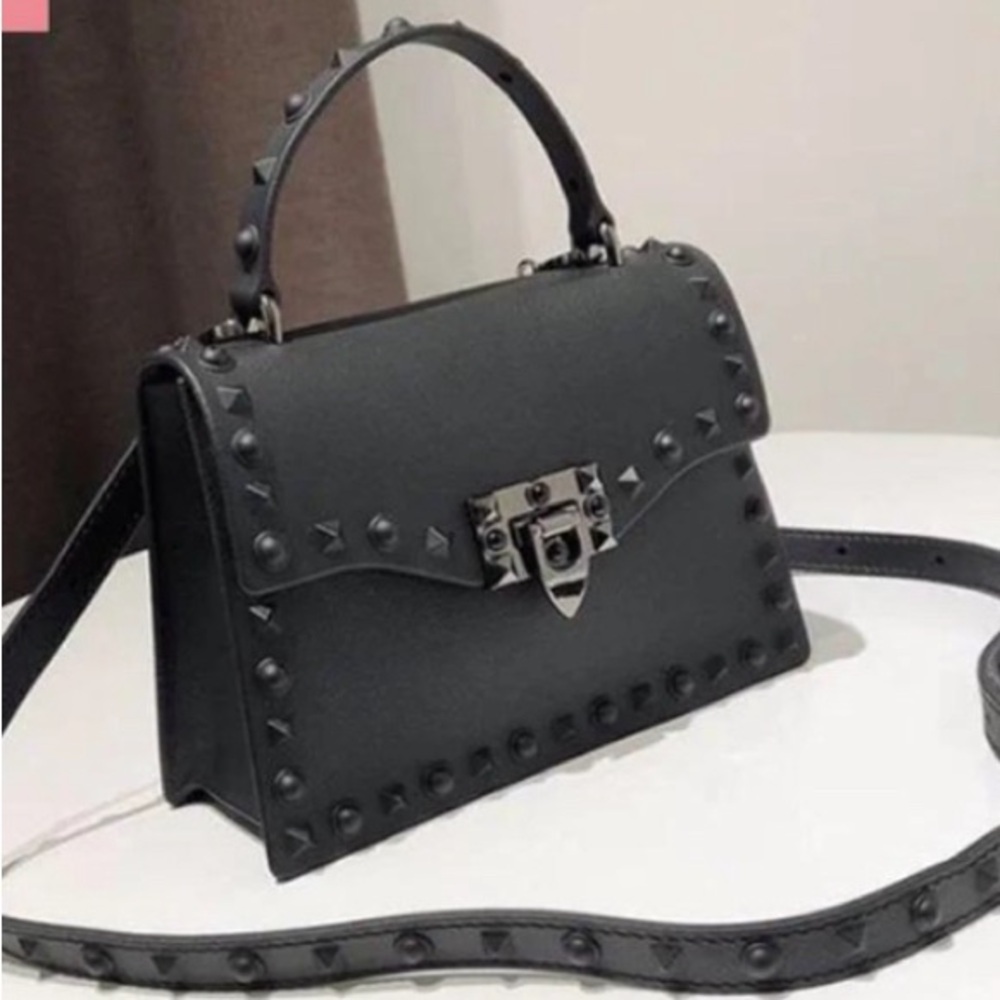 DASTI MEDIUM STUDDED SHOULDER BLACK HANDBAG WITH STRAP